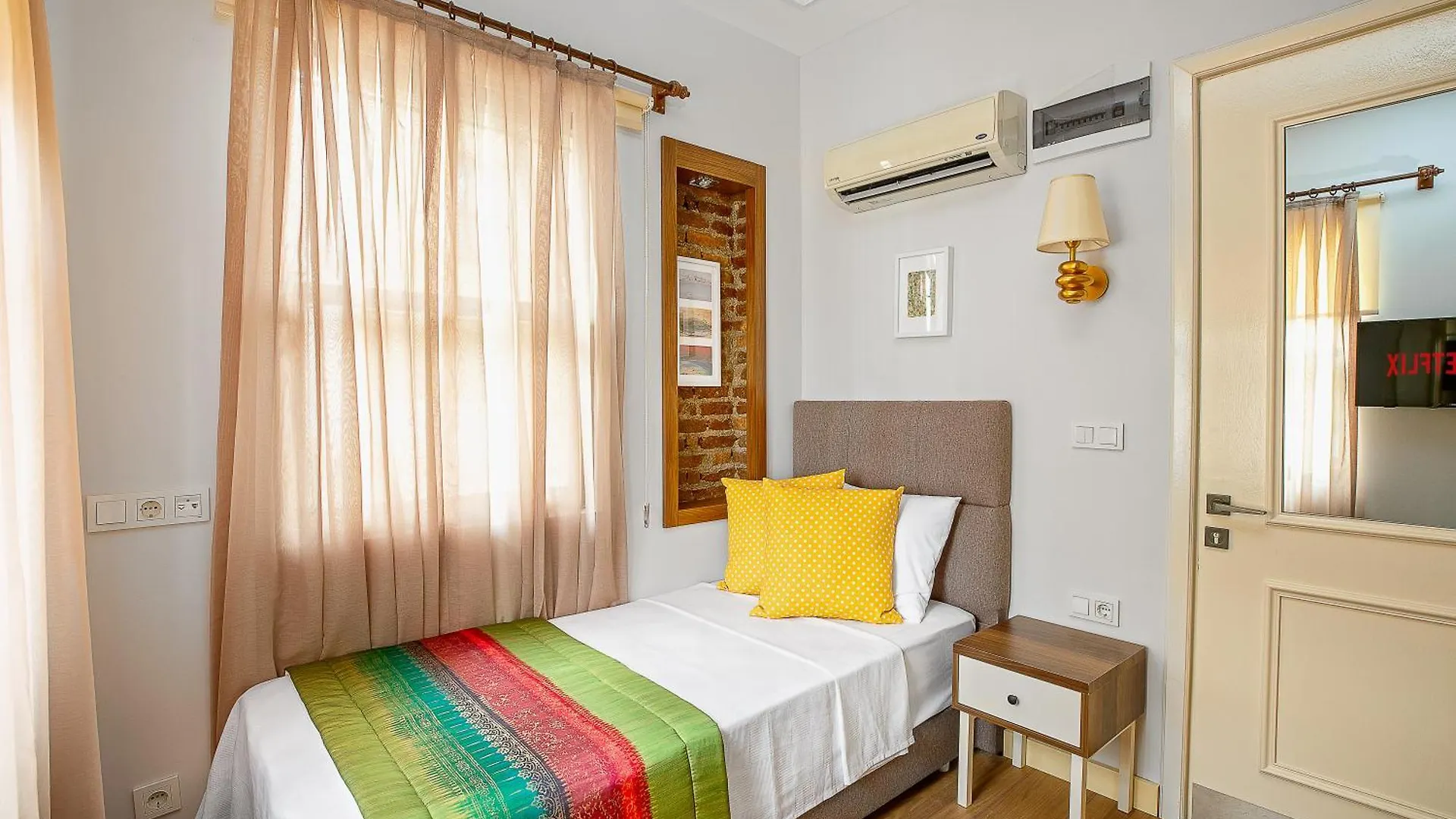 Mono Hotel 3*, Antalya