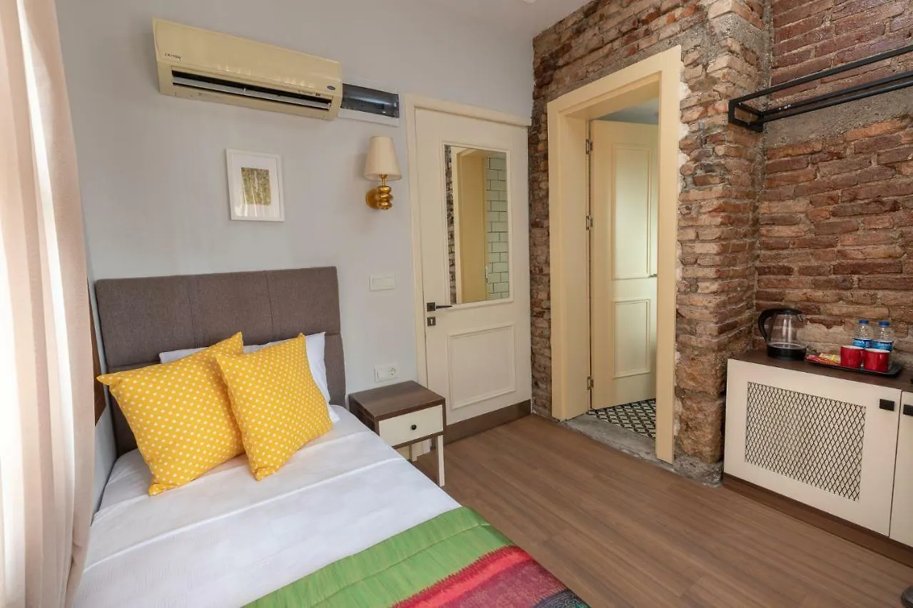 Mono Hotel Анталья