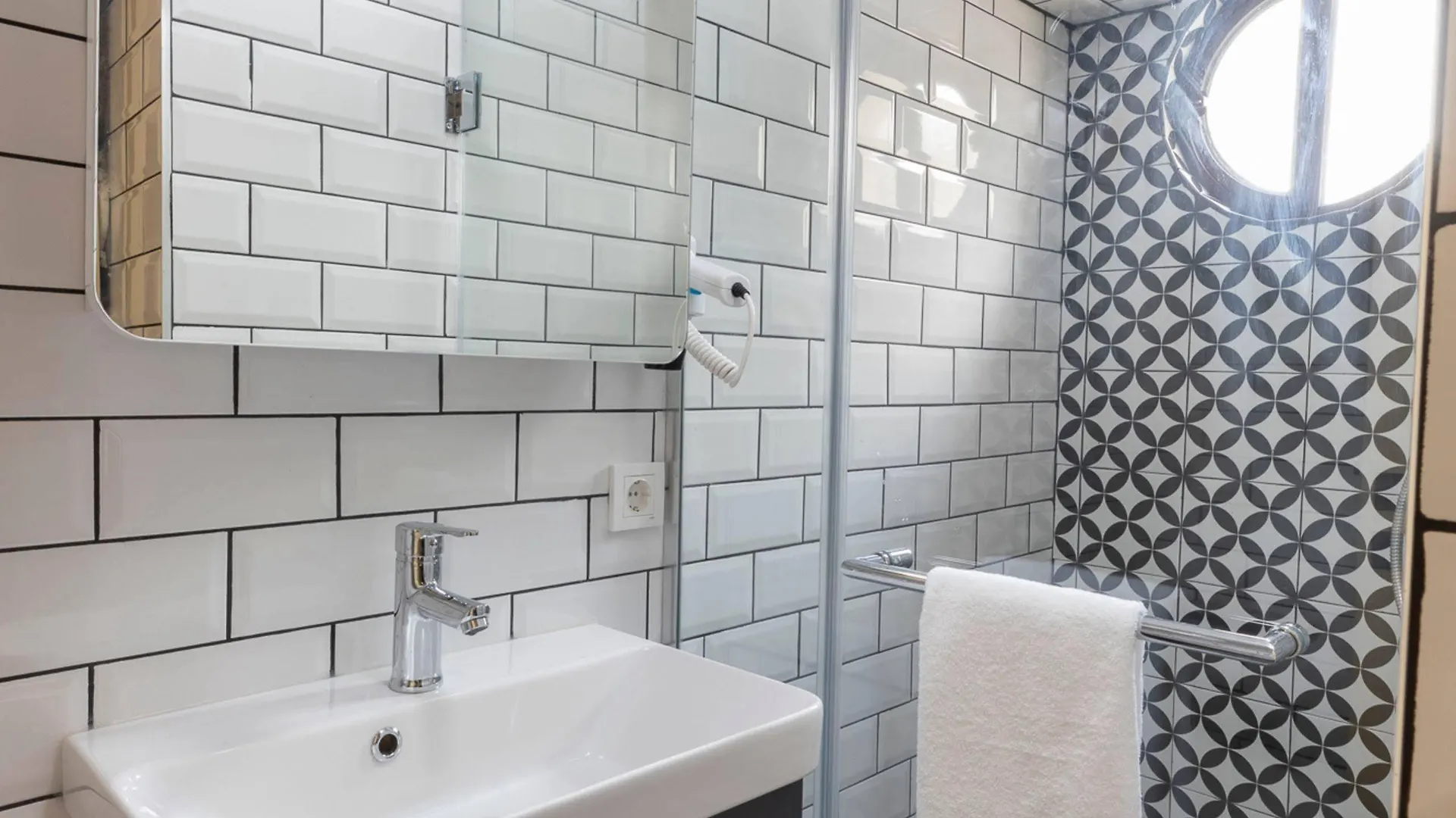 Mono Hotel Анталья