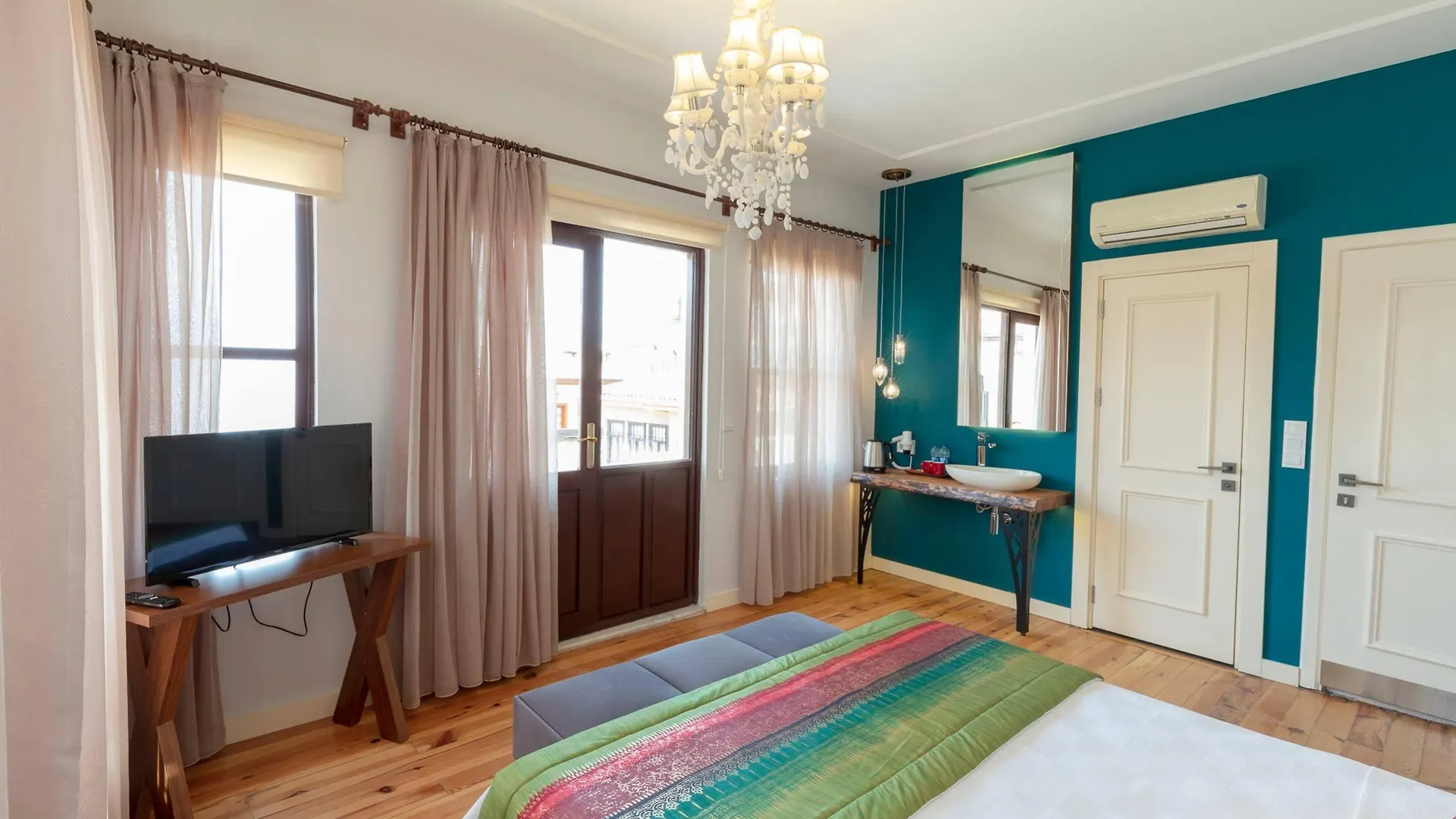 Mono Hotel Анталья
