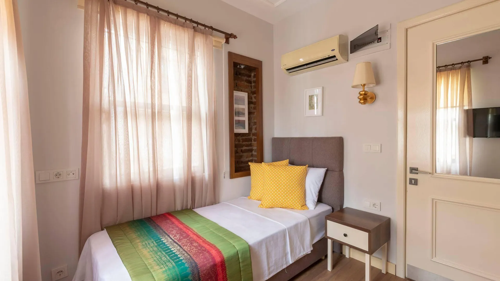 Mono Hotel Анталья